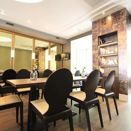 Hotell Apple 3*